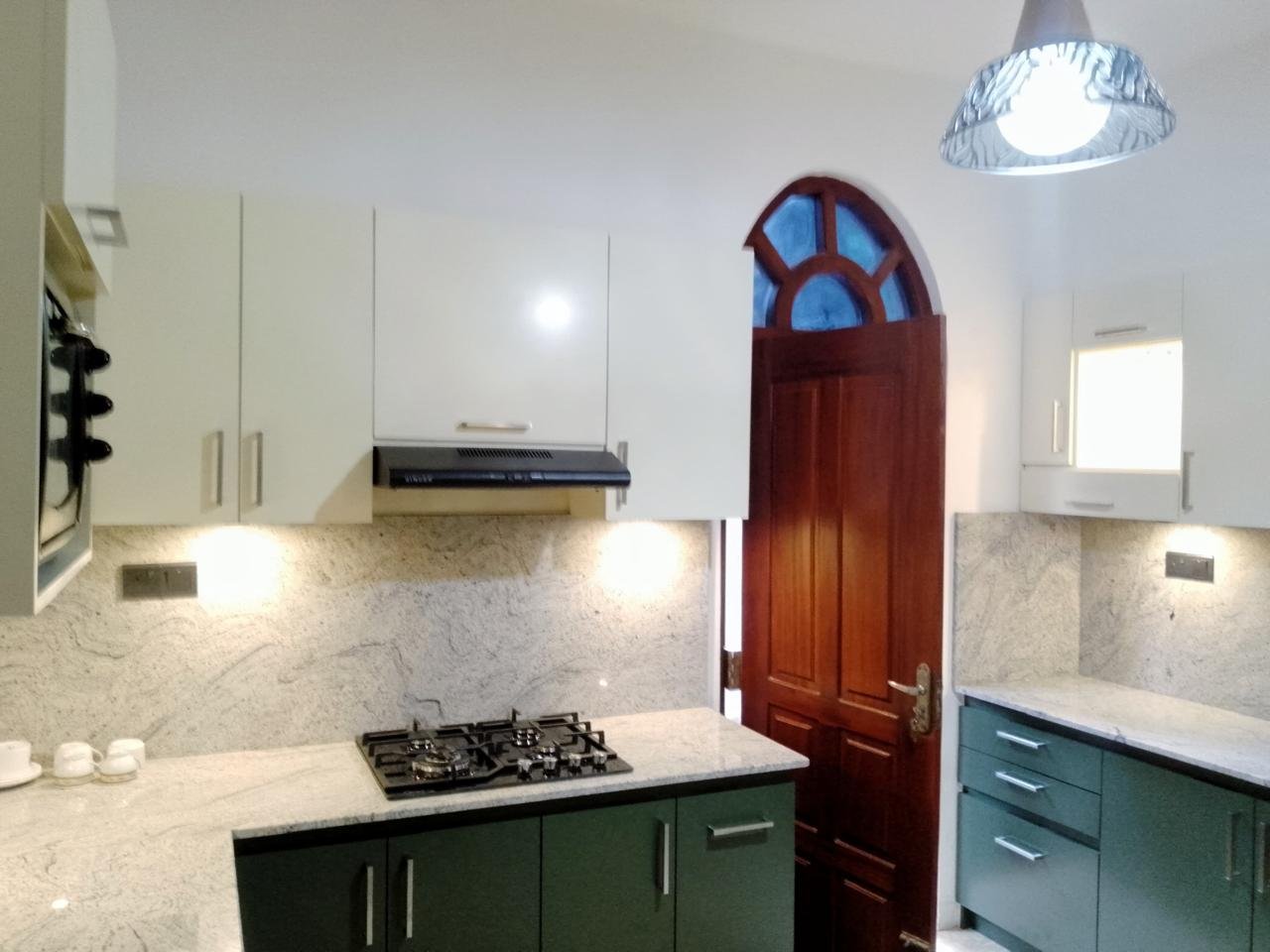 aluminium pantry cupboards contractors in Puttalam