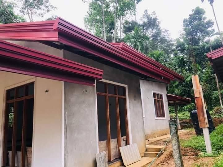 roofing contractors in Galigamuwa