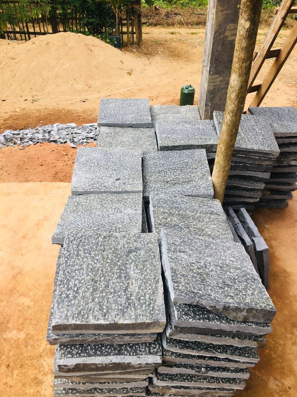 gal pathuru price in Nawalapitiya