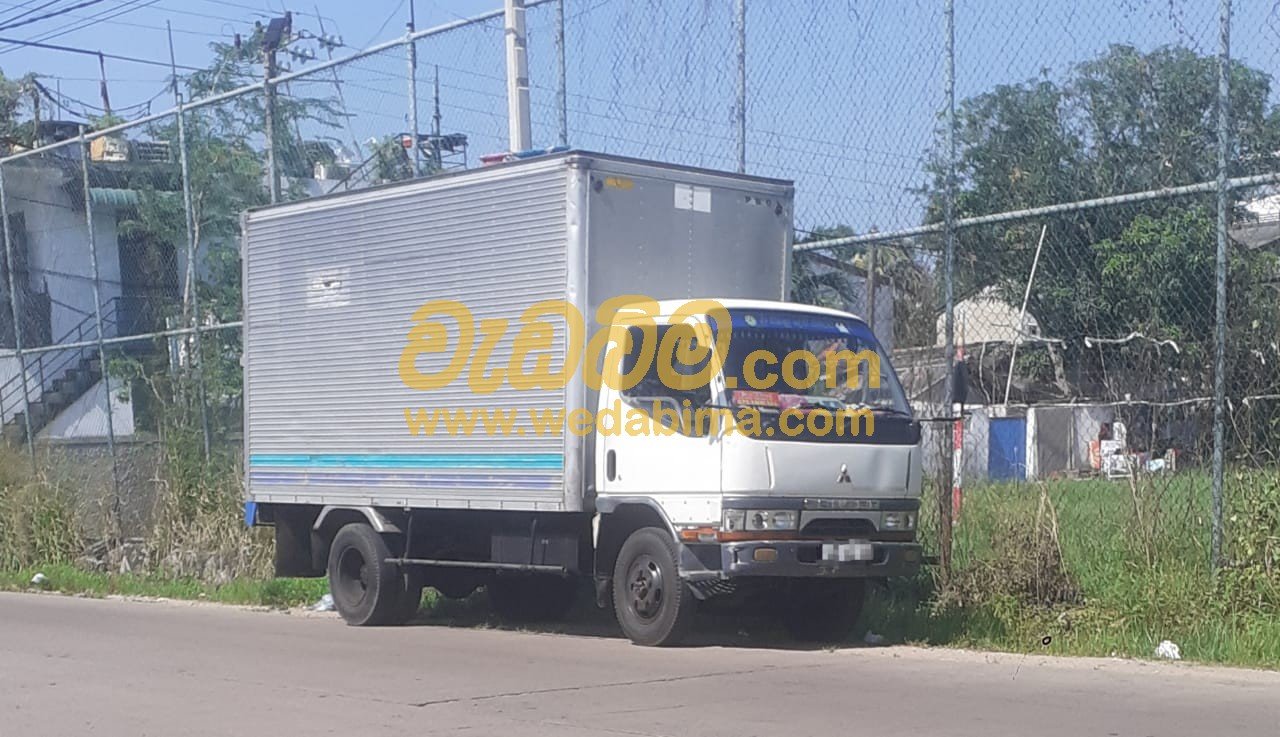 Lorry transport service in Negombo