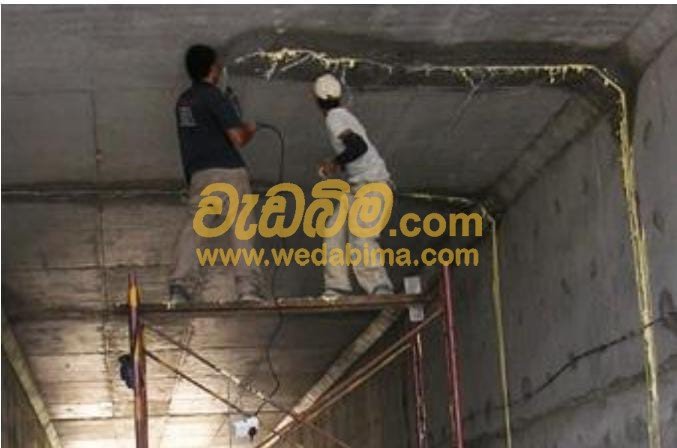 Pu injection to control live leak through concrete stuctures