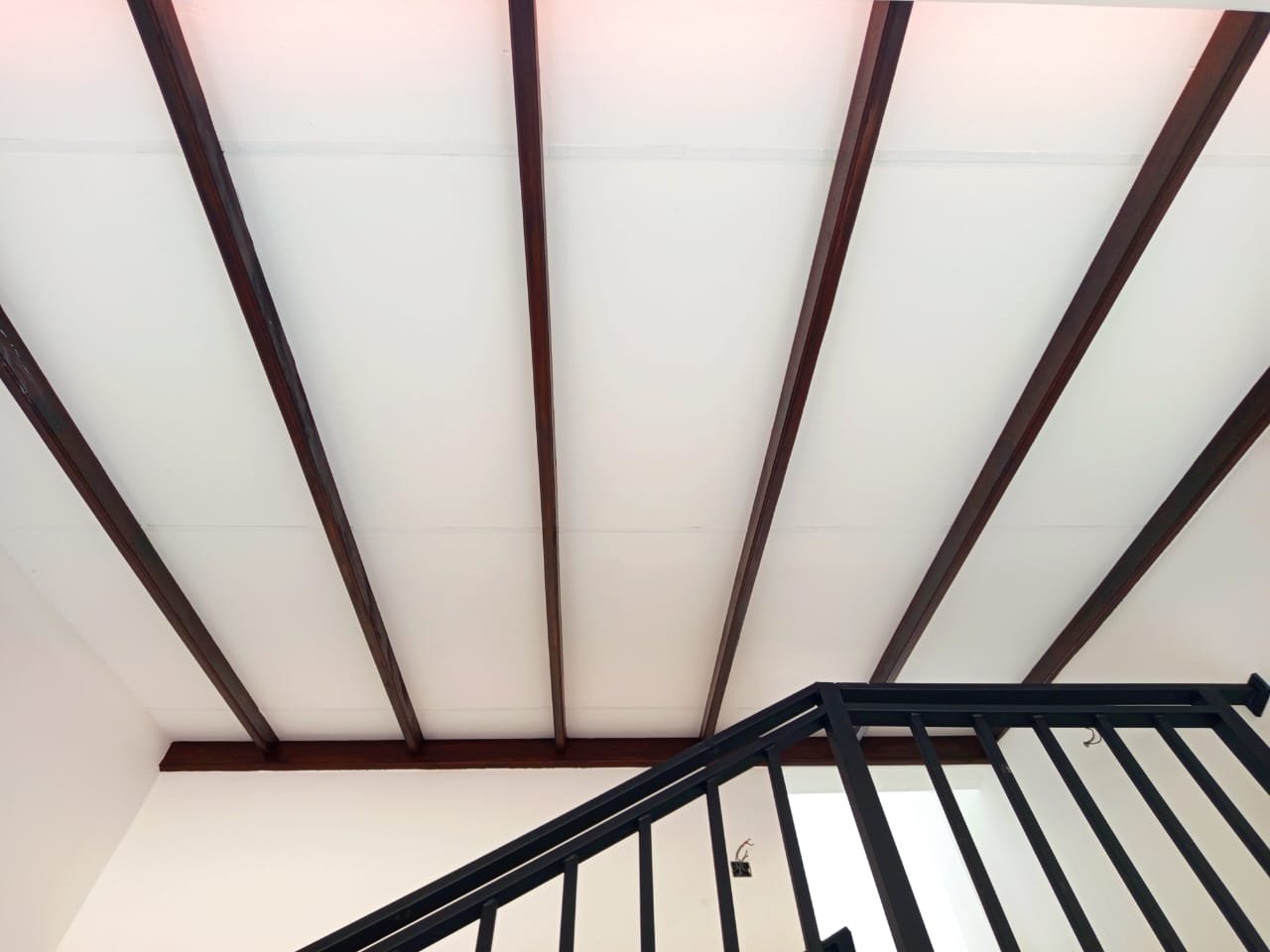Other image 202508/wall-roof-paint-design-colombo-wedabima-897616e9af.jpeg