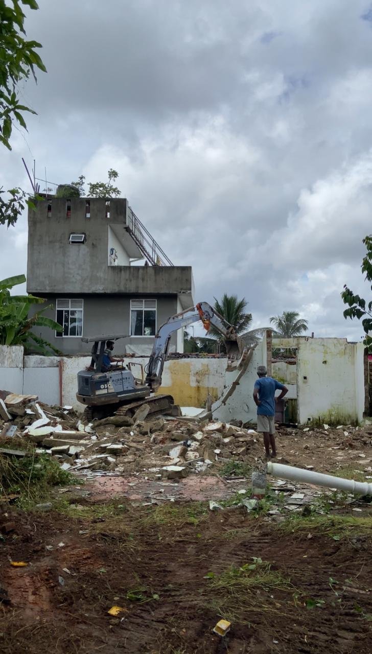 Other image 202509/demolition-contractors-in-sri-lanka-wedabima-c16ee0d158.jpeg