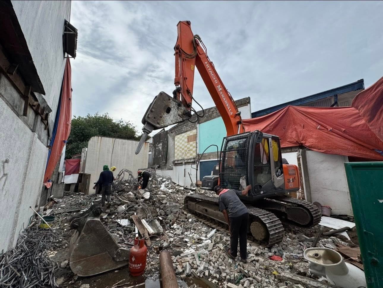 Other image 202509/demolition-services-maharagama-wedabima-0c412387df.jpg
