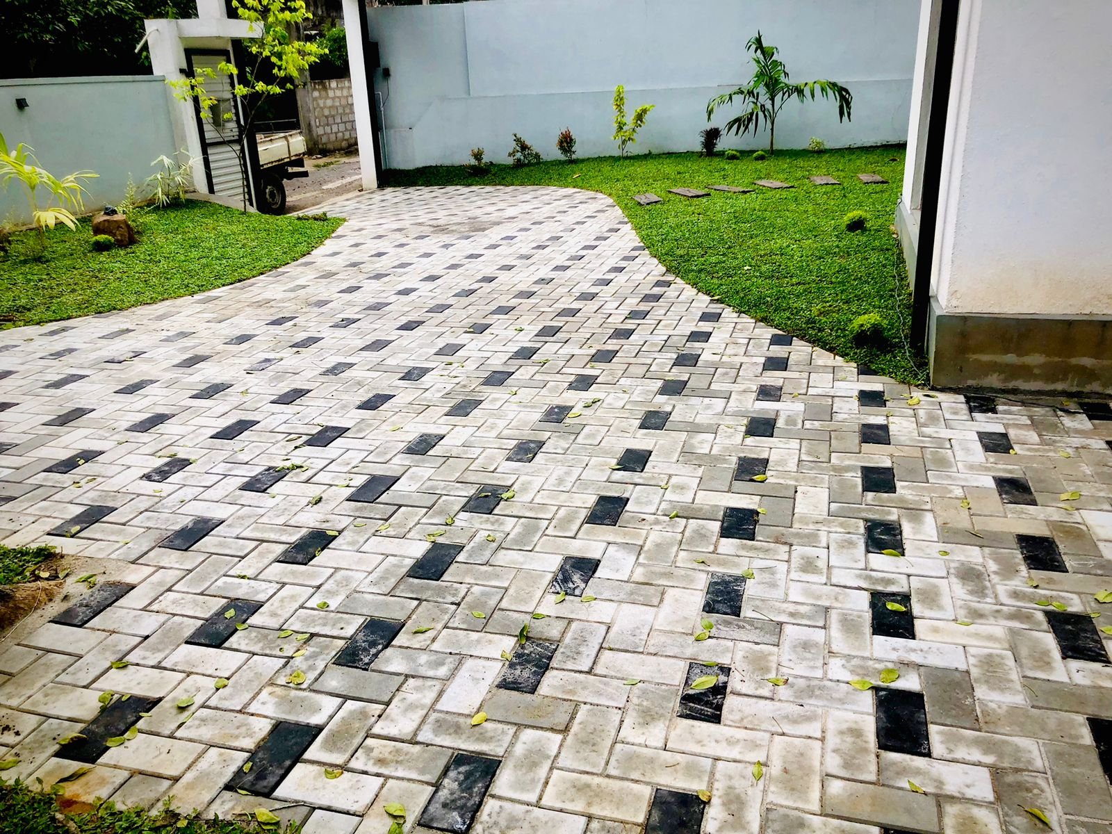 Other image 202509/interlock-for-sale-in-kottawa-wedabima-4758f1c8a2.jpeg