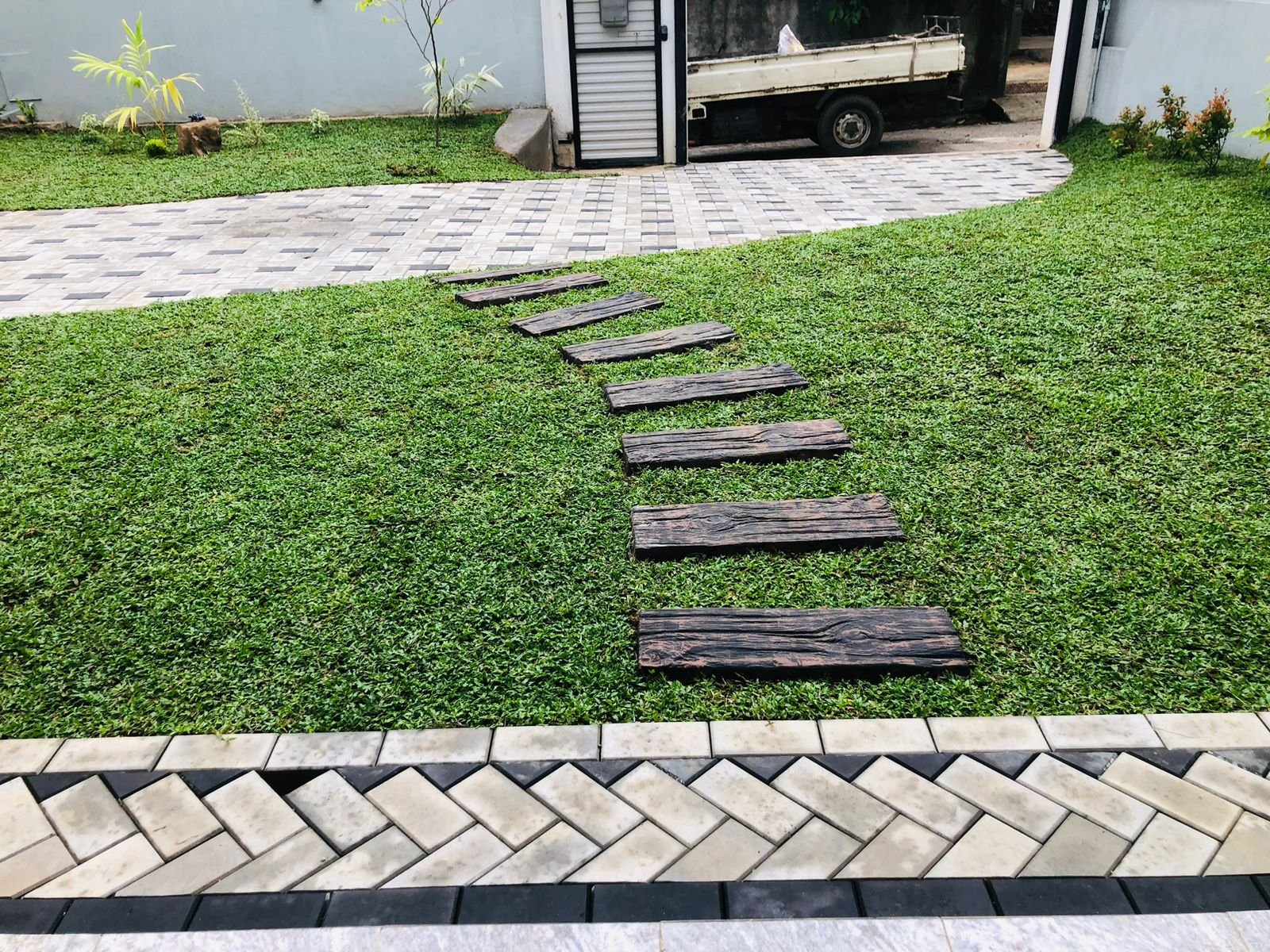 Other image 202509/malaysian-grass-price-pannipitiya-wedabima-f90b9fc42f.jpeg