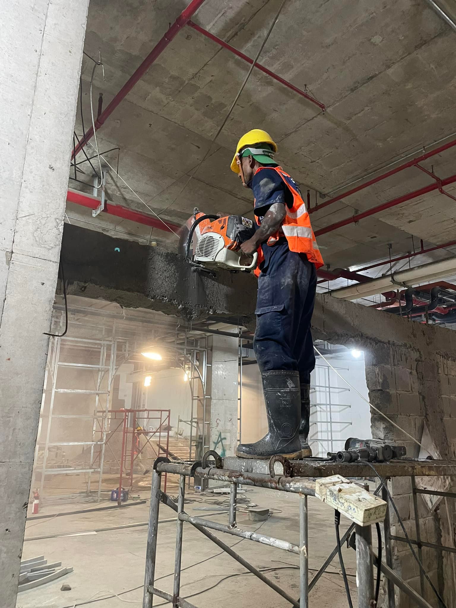 Other image 202510/concrete-core-drilling-team-in-polgahawela-wedabima-bcc7adcc48.jpg