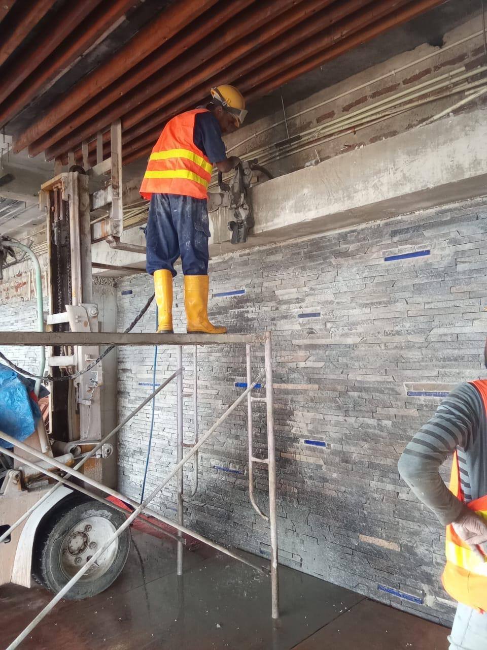 Other image 202510/concrete-core-drilling-team-in-polgahawela-wedabima-cc63b6a33e.jpg