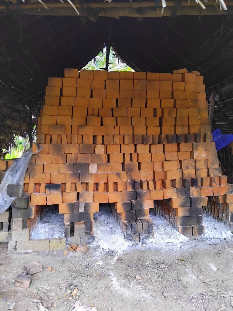 Other image 202510/engineering-bricks-wellawaya-sri-lanka-wedabima-7d0b050507.jpg
