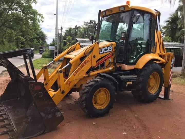 Other image 202510/jcb-for-hire-in-kirindiwela-wedabima-8af420c75a.jpg