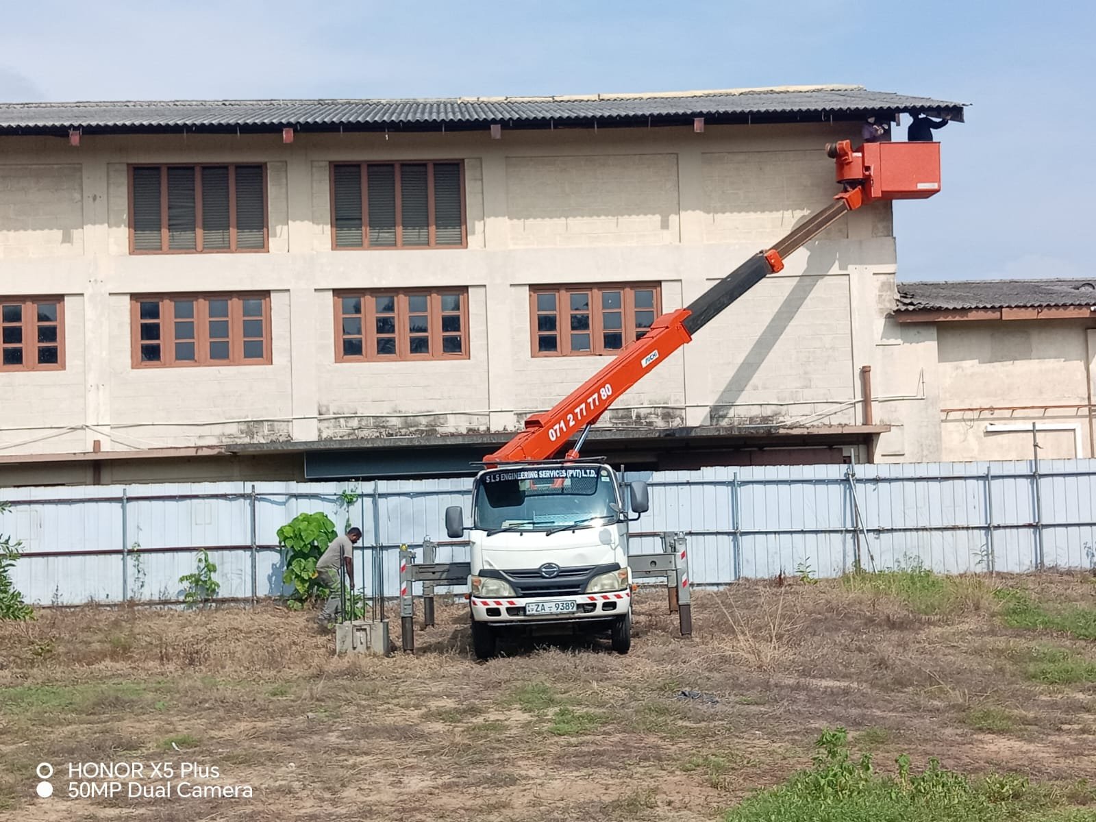 Other image 202606/man-lift-hiring-price-moratuwa-wedabima-7b3fc171d2.jpeg
